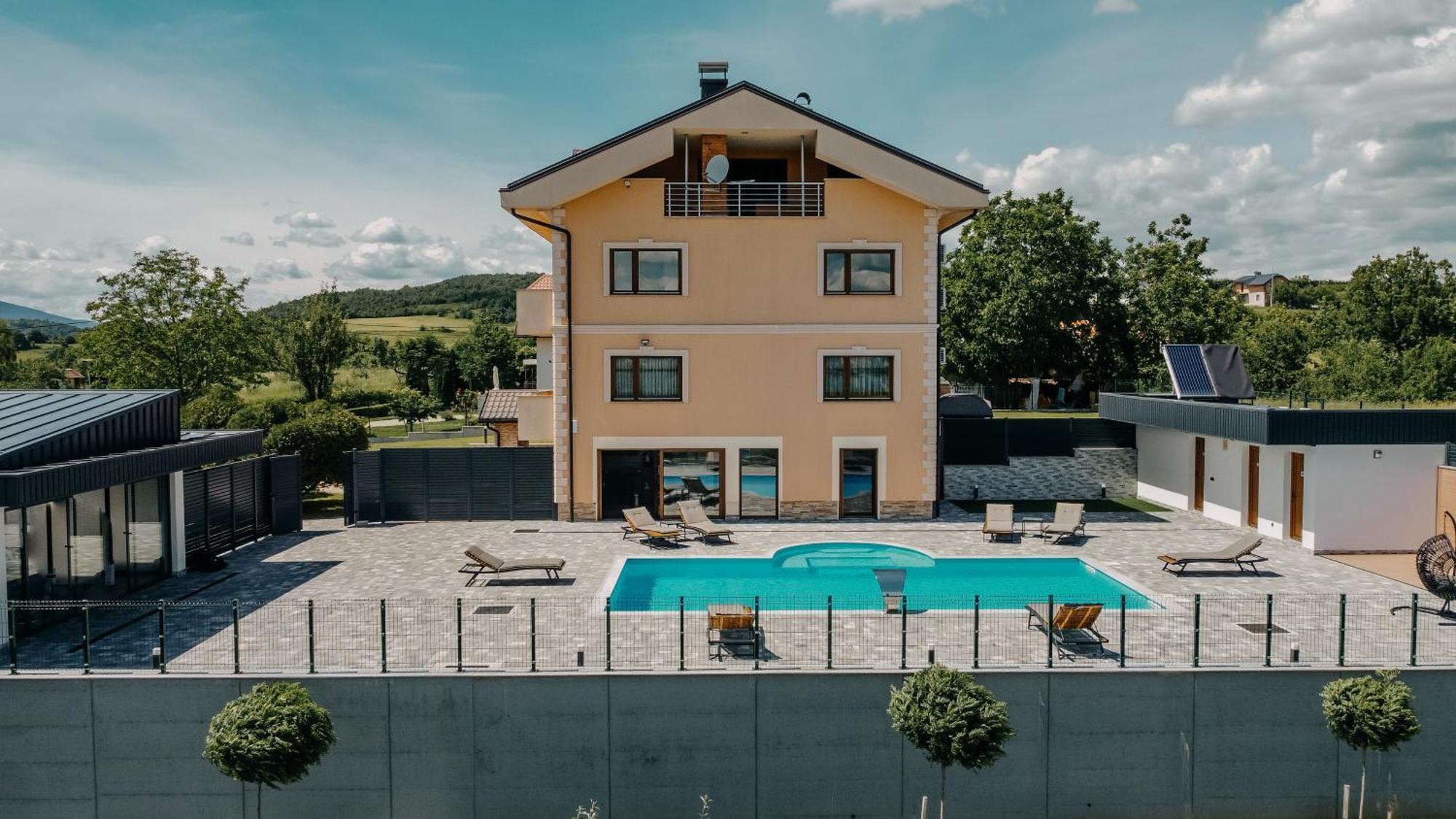 Villa Lamija Bihac Exterior photo