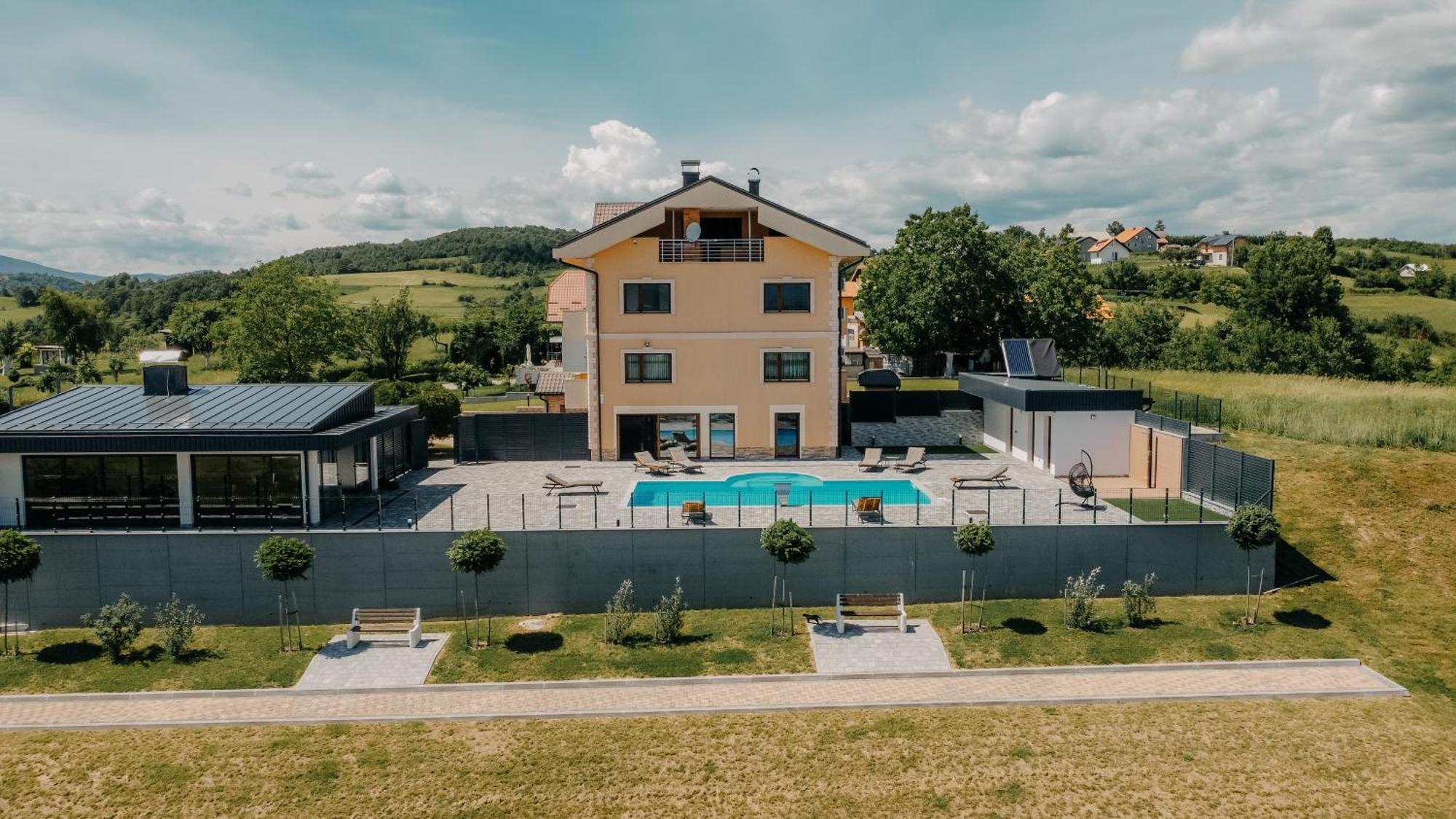 Villa Lamija Bihac Exterior photo